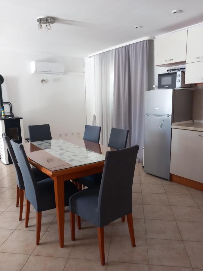 Appartement Apartman Nika à Ražanac Extérieur photo